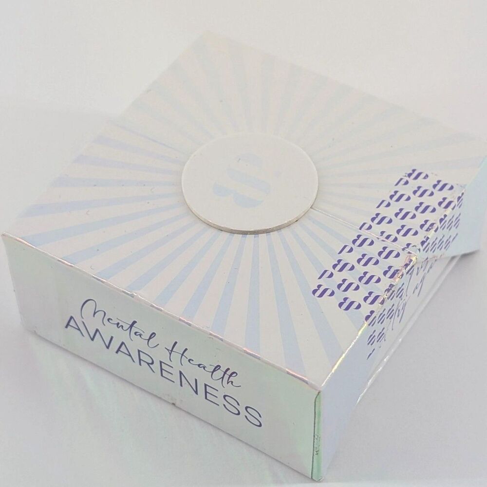 Bomb Party-Love is the Answer Earrings - Picture 5 of 5